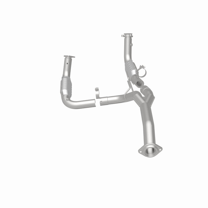 MagnaFlow Exhaust Products 21-252 OEM Grade Direct-Fit Catalytic Converter - Truck Part Superstore