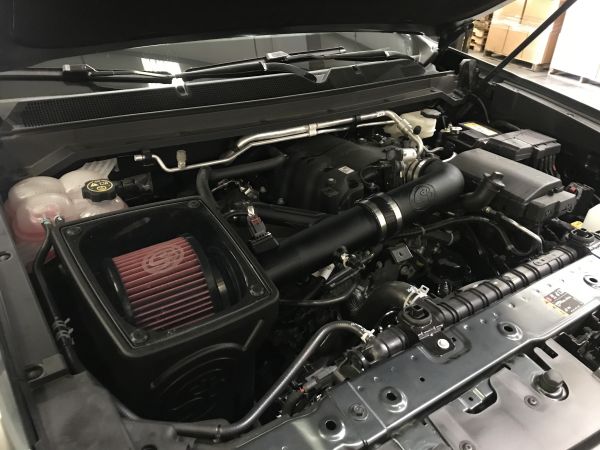 S&B 75-5089D-BKJF Cold Air Intake For 17-18 Chevrolet Colorado GMC Canyon 3.6L V6 Dry Dry Extendable White S&B - Truck Part Superstore