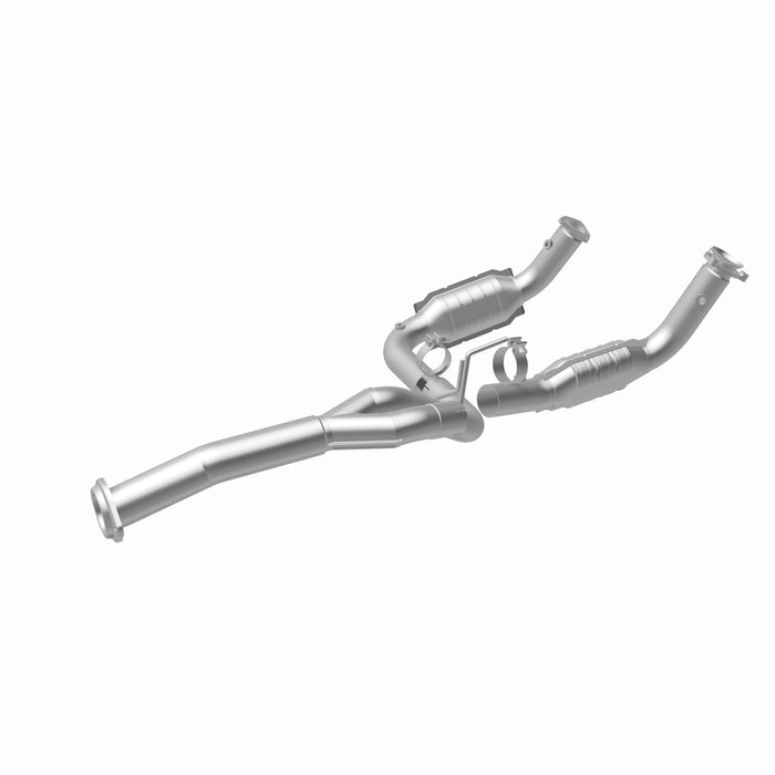 MagnaFlow Exhaust Products 21-252 OEM Grade Direct-Fit Catalytic Converter - Truck Part Superstore