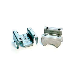 MOSER ENGINEERING 7220 Multi-Leaf Spring Mounts GM  Pair