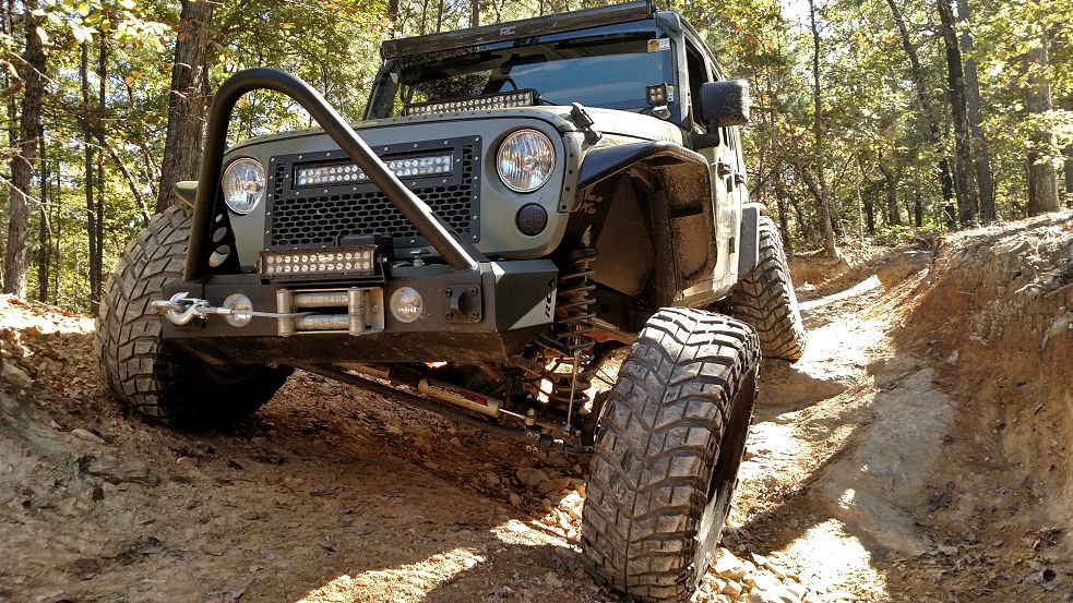 Rough Country 67440 4 Inch Lift Kit - X-Series - M1 - Jeep Wrangler JK 2WD/4WD (07-18) - Truck Part Superstore
