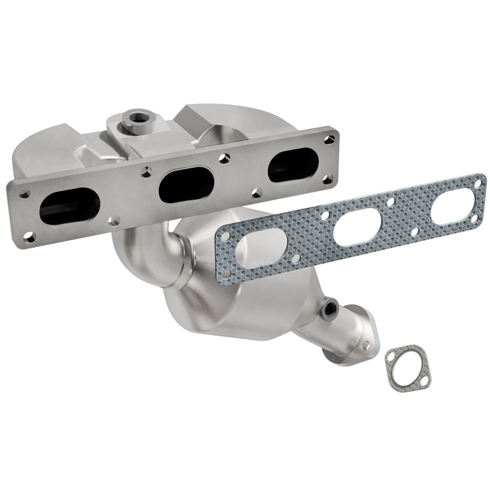 MagnaFlow Exhaust Products 452176 Catalytic Converter with Integrated Exhaust Manifold - Truck Part Superstore