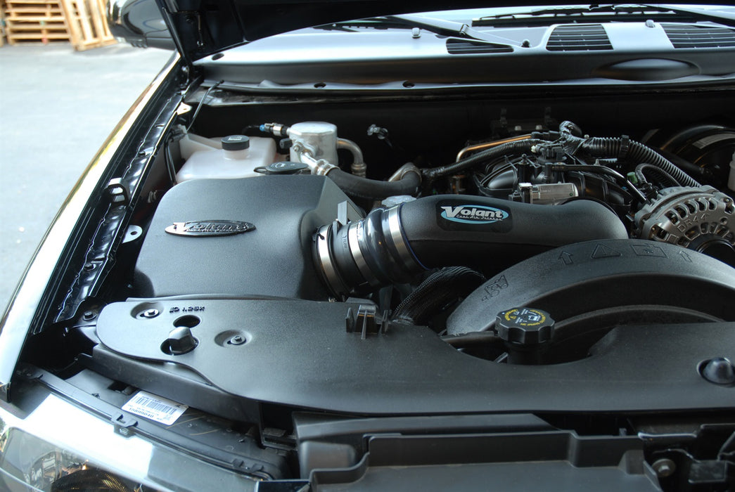 Volant 15760 Closed Box Air Intake w/Pro 5 Filter 05-08 Trailblazer/Envoy Volant - Truck Part Superstore