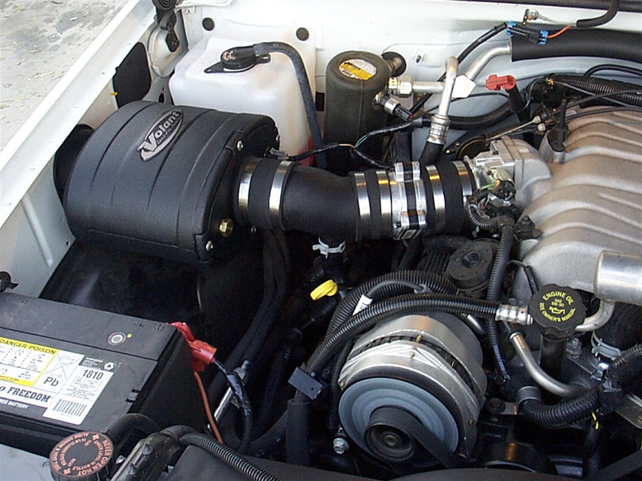 Volant 15974 Closed Box Air Intake w/Pro 5 Filter 96-00 GMC/Chevy C/K 2500/3500 Volant - Truck Part Superstore