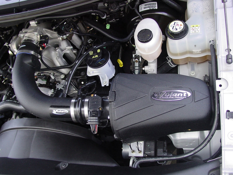 Volant 19846 Closed Box Air Intake w/Pro 5 Filter 03-04 Ford Expedition 5.4L V8 Volant - Truck Part Superstore