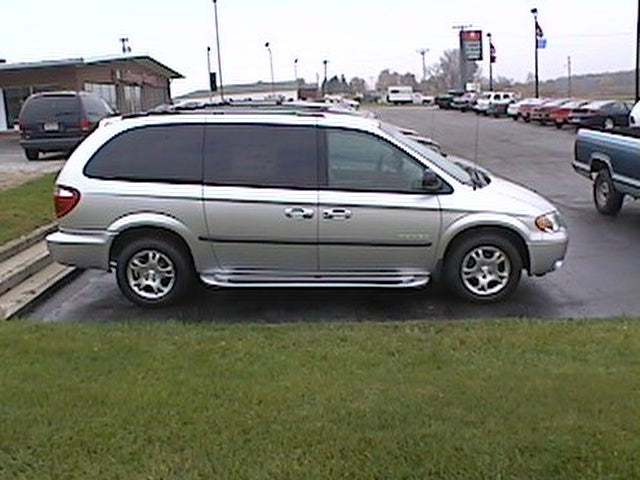 Owens Products 2128 Running Boards Glastep Custom Molded Fiberglass 96-07 Dodge Grand Caravan/Chrysler Town And Country 96-00 Plymouth Grand Voyager Fiberglass Gray Owens Products - Truck Part Superstore
