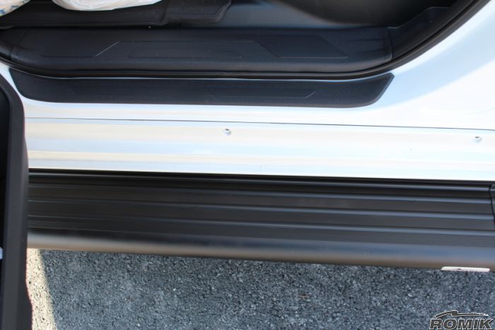 Romik 21728419 2022-Present Toyota Tundra Crew Max RB2-TB (DRP) Running Board Black Romik - Truck Part Superstore