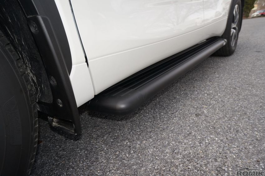 Romik 21755419 Toyota Highlander SUV Running Boards RB2 Side Steps 2020 Anodized Black Romik - Truck Part Superstore