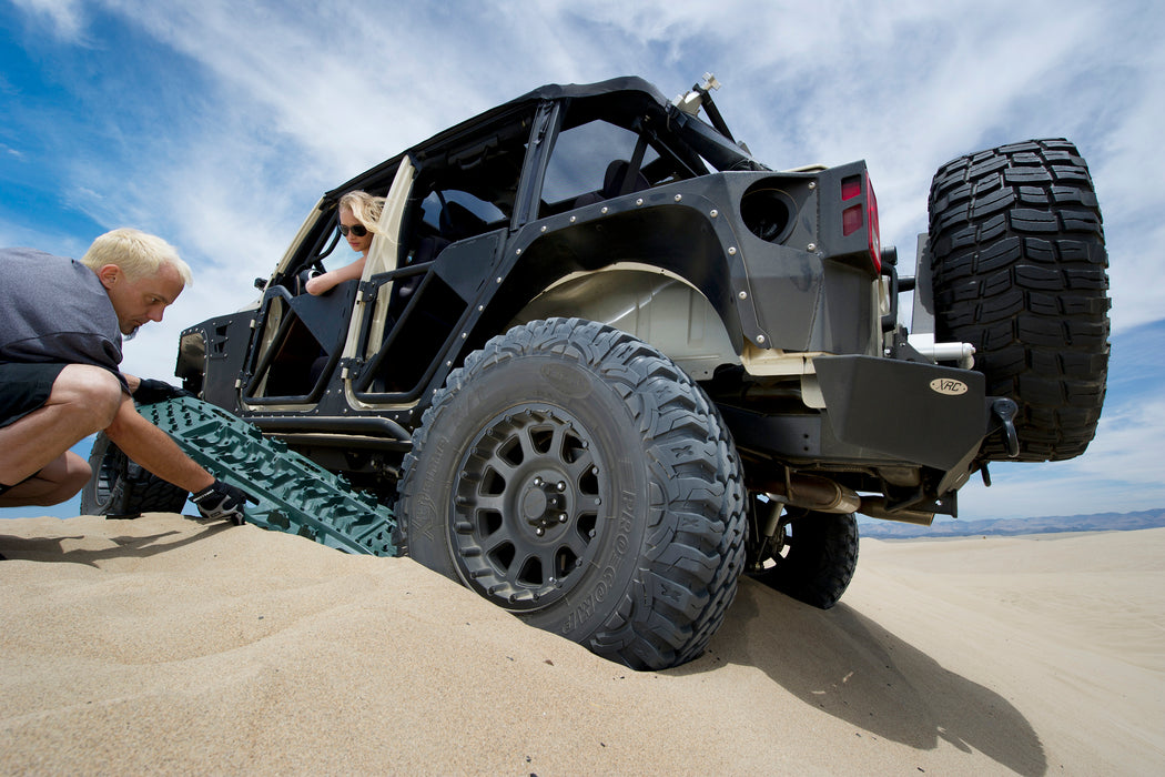 Smittybilt 2790 All Element Ramps Mud/ Snow/ Sand Traction Aids Pair Smittybilt - Truck Part Superstore