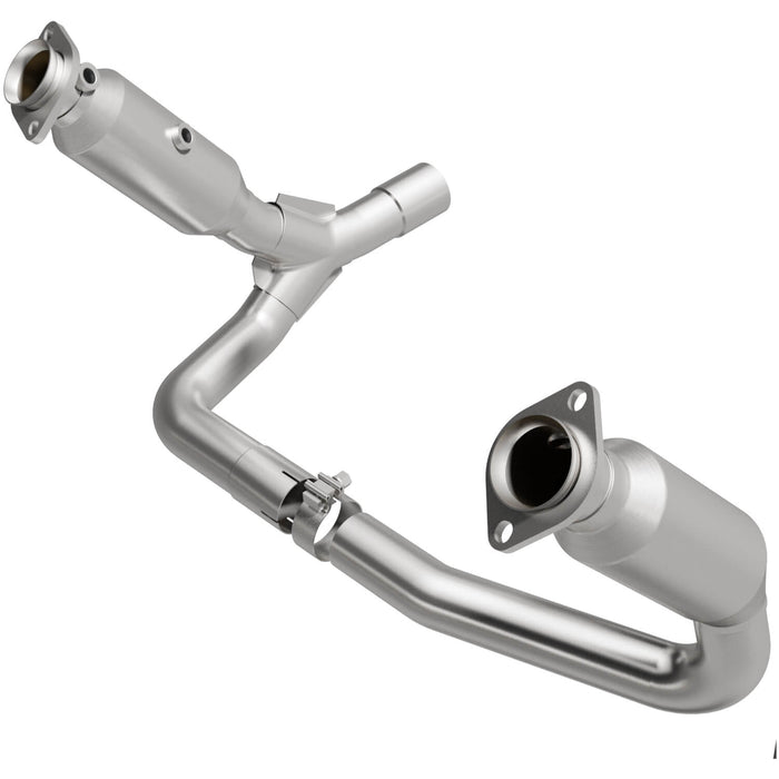MagnaFlow Exhaust Products 21-972 OEM Grade Direct-Fit Catalytic Converter - Truck Part Superstore