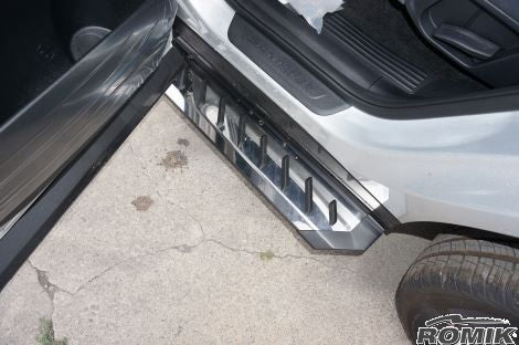 Romik 32215418 Hyundai Santa Fe Running Boards Polished 2019-Present RZR Series Romik - Truck Part Superstore