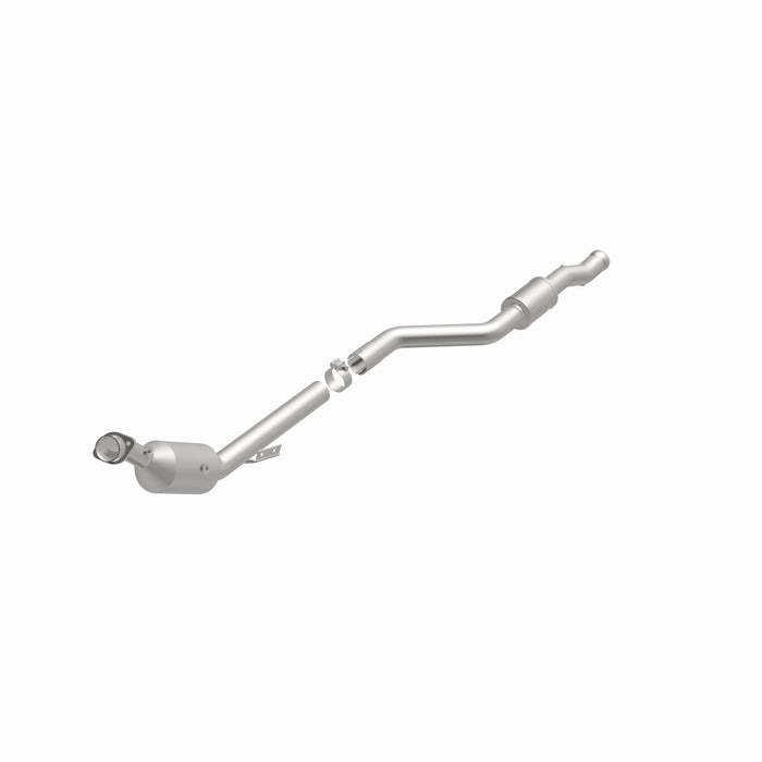 MagnaFlow Exhaust Products 21-570 OEM Grade Direct-Fit Catalytic Converter - Truck Part Superstore