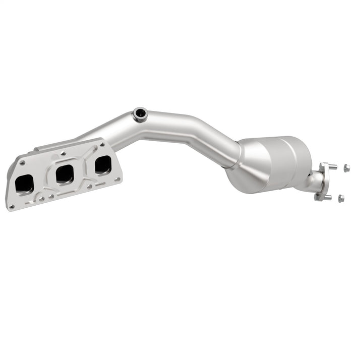 MagnaFlow Exhaust Products 452797 Catalytic Converter with Integrated Exhaust Manifold - Truck Part Superstore