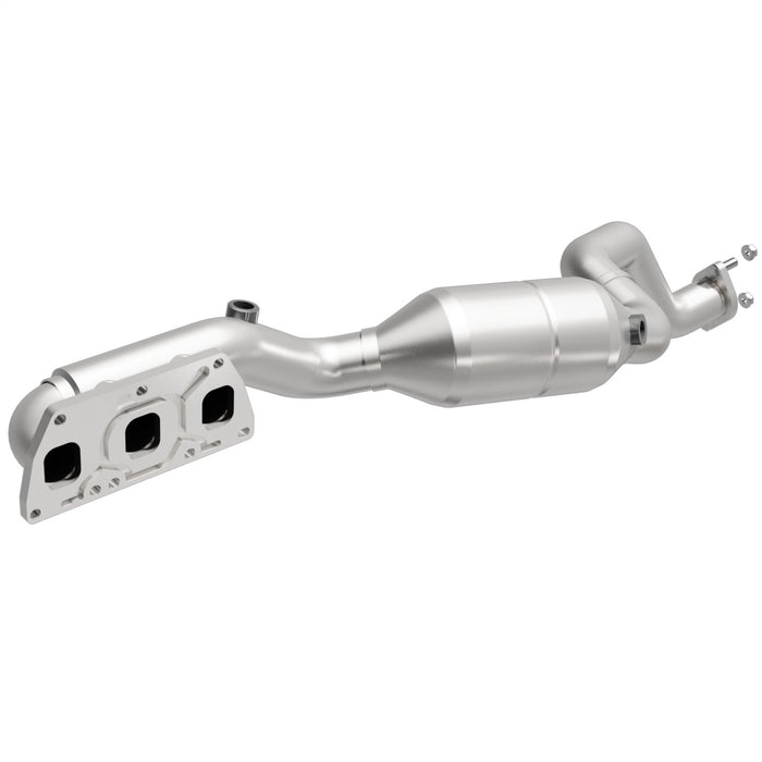 MagnaFlow Exhaust Products 452798 Catalytic Converter with Integrated Exhaust Manifold - Truck Part Superstore
