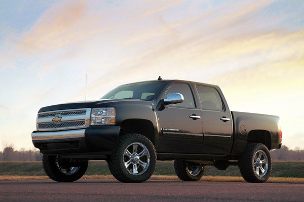 Rough Country 26231 5 Inch Suspension Lift Kit Lifted Struts w/N3 Shocks & Struts 07-13 Silverado/Sierra 1500 4WD Rough Country - Truck Part Superstore