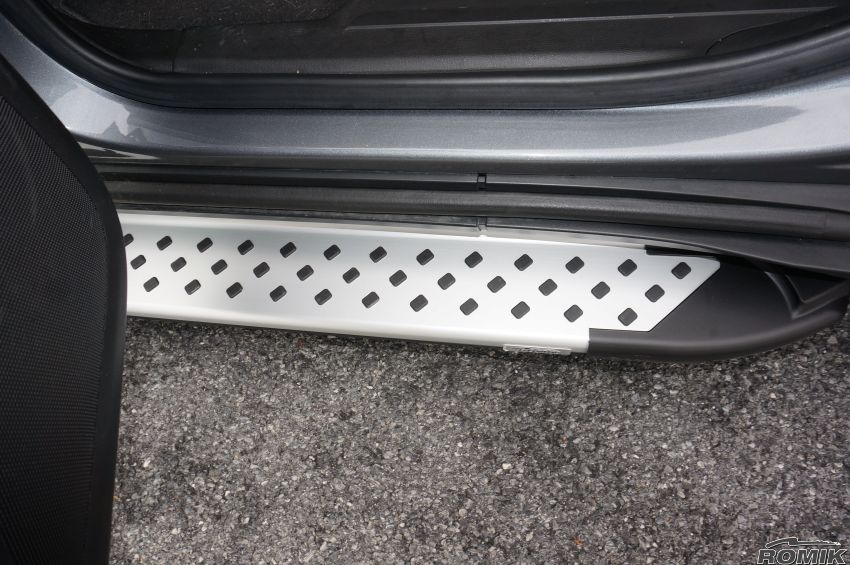 Romik 60054418 Traverse Running Boards 18-22 Chevrolet Traverse Silver RAL Series Romik - Truck Part Superstore