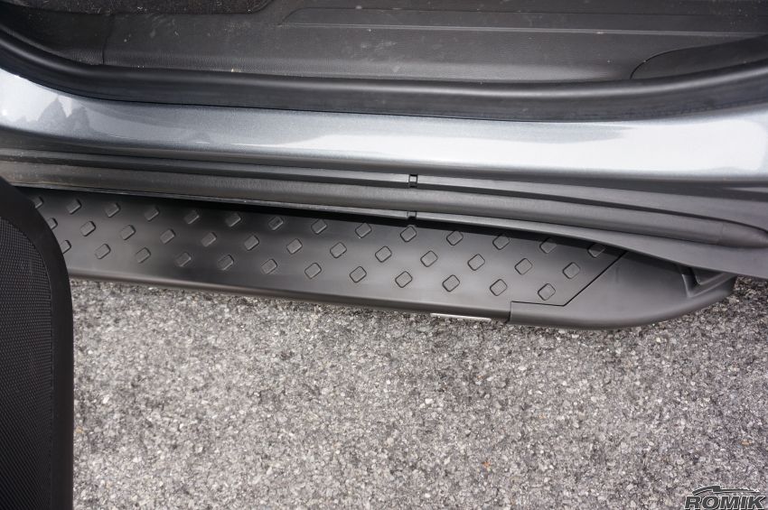 Romik 60054419 Traverse Running Boards 18-22 Chevrolet Traverse Black RAL Series Romik - Truck Part Superstore