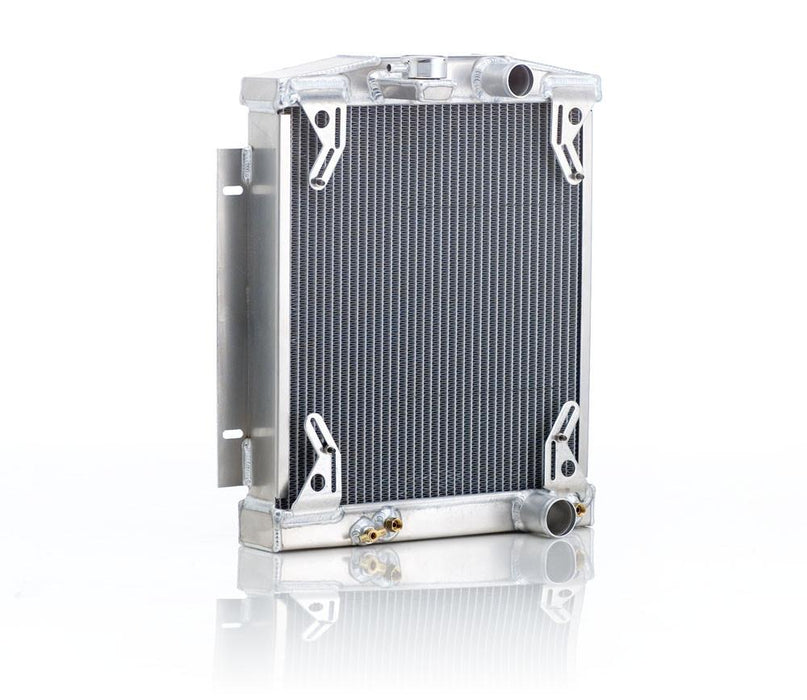 Be Cool 62238 Downflow Radiator Factory-Fit Natural Finish for 60-65 Falcon 64-66 Mustang 60-65 Mercury Comet w/Auto Trans Be Cool Radiator - Truck Part Superstore
