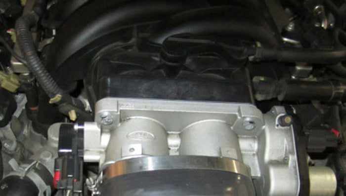 Volant 729946 Throttle Body Spacer 05-09 Ford Mustang GT 4.6L V8 Volant - Truck Part Superstore