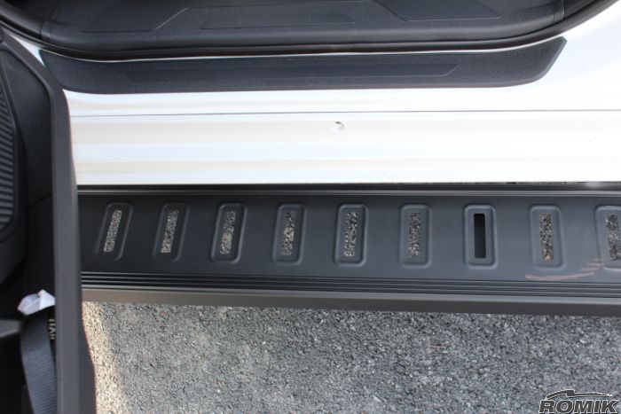 Romik 81728419 2022-Present Toyota Tundra Crew Max ROF-T (DRP) Running Board Black Romik - Truck Part Superstore
