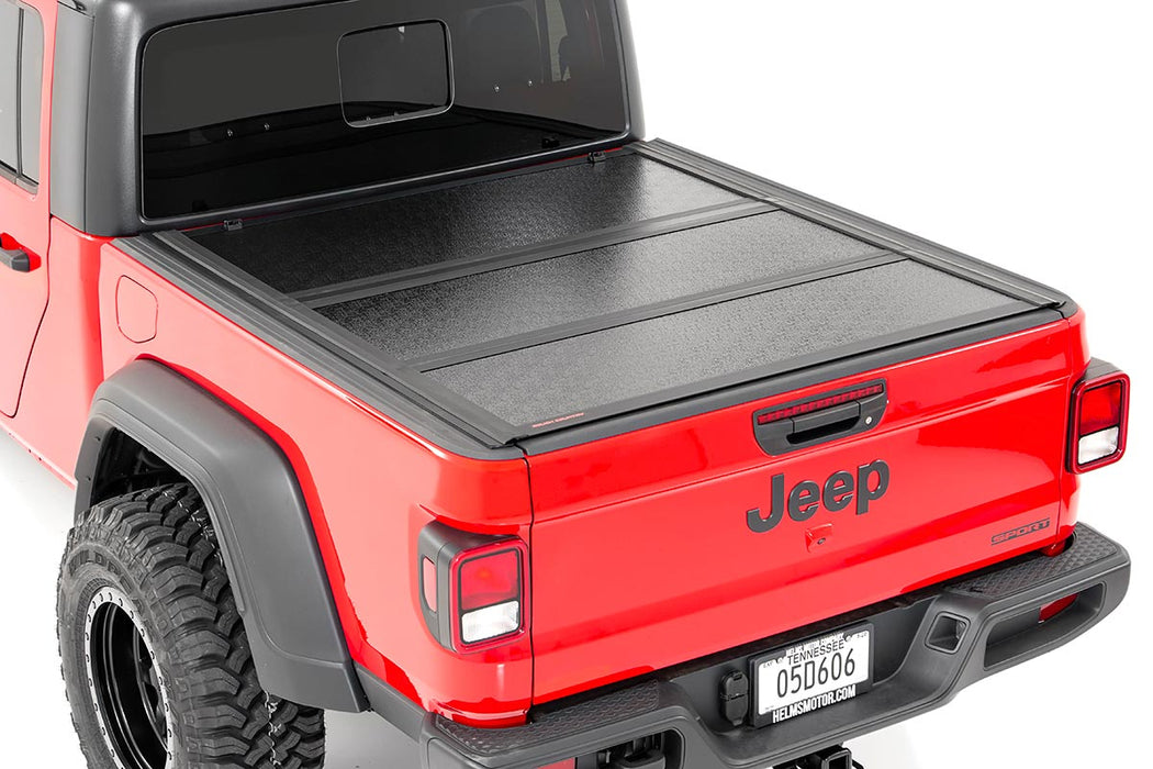 Rough Country 47620500 Jeep Low Profile Hard Tri-Fold Tonneau Cover 20 Gladiator 5 Foot Bed Rough Country - Truck Part Superstore