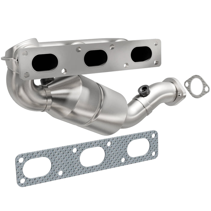 MagnaFlow Exhaust Products 452466 Catalytic Converter with Integrated Exhaust Manifold - Truck Part Superstore