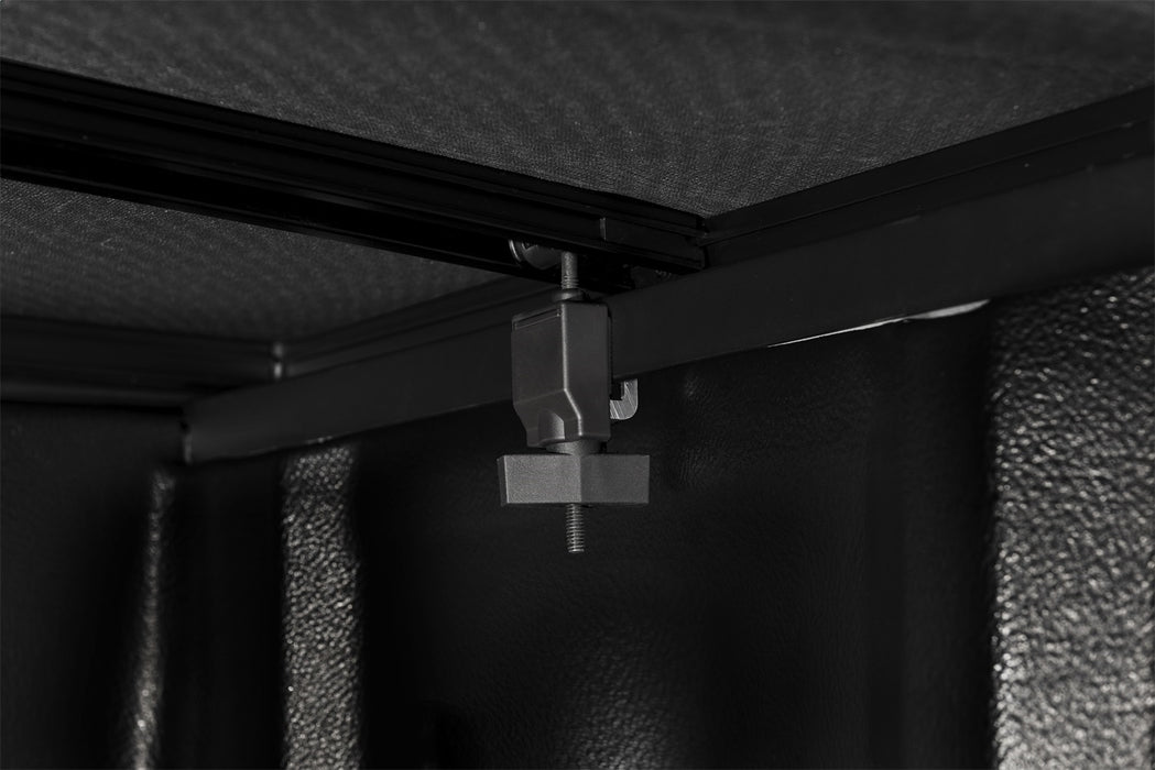 Extang 94985 Trifecta Signature 2.0-05-21 Frontier 4ft.11in. w/Factory Bed Rail Caps - Truck Part Superstore