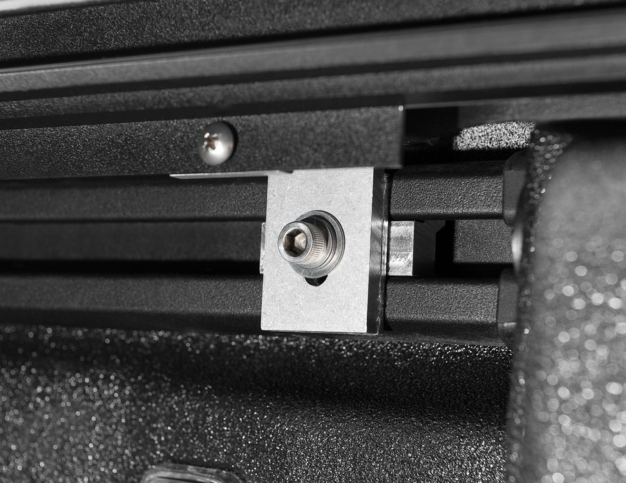 Roll N Lock LG495M M-Series-20-22 Gladiator with Trail Rail System; 5ft. - Truck Part Superstore