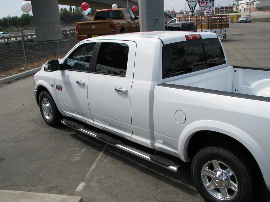 TrailFX A7061S W/Step Pads W/Bed Step 5 In Oval Straight Pol Stainless Steel Rocker Panel Mount - Truck Part Superstore