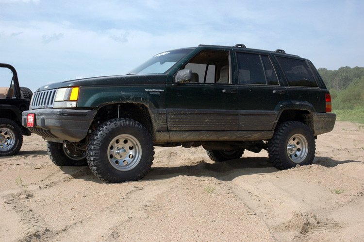 Rough Country 68820 4 Inch Jeep X-Series Suspension Lift Kit 93-98 Grand Cherokee ZJ Rough Country - Truck Part Superstore