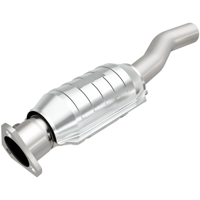 MagnaFlow Exhaust Products 22928 Standard Grade Direct-Fit Catalytic Converter - Truck Part Superstore
