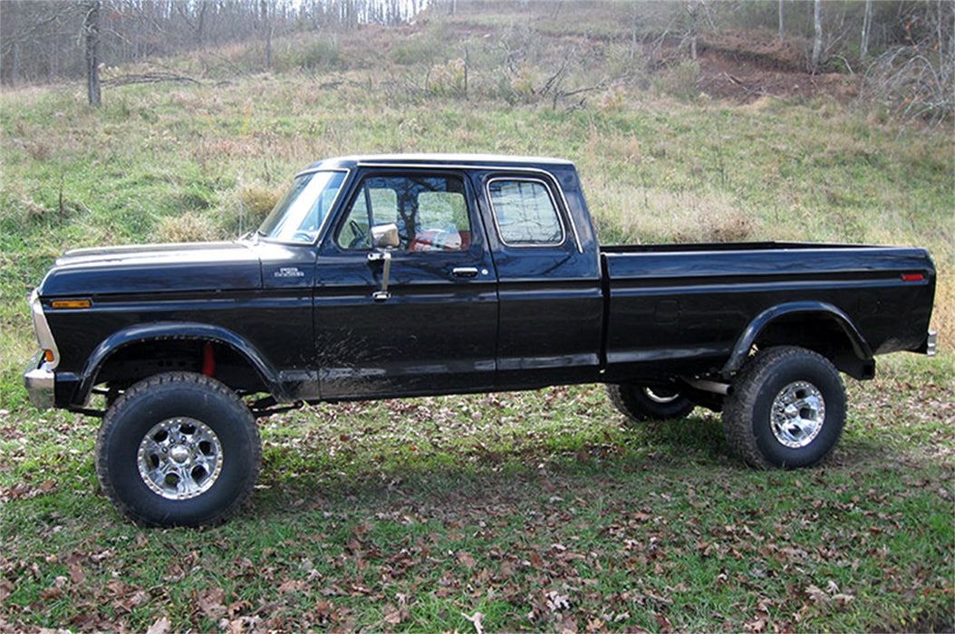 Rough Country 415.20 Suspension Lift Kit w/Shocks; 4 in. Lift; - Truck Part Superstore