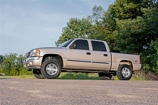 Rough Country 28370 1.5 - 2.5 Inch GM Leveling Lift Kit w/ V2 Shocks 99-06 1500 PU 4WD Rough Country - Truck Part Superstore