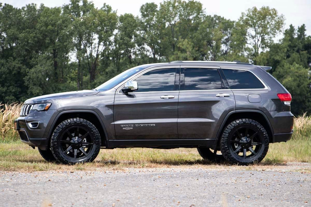 Rough Country 91130 2.5 Inch Lift Kit N3 Struts 11-15 Jeep Grand Cherokee 4WD Rough Country - Truck Part Superstore