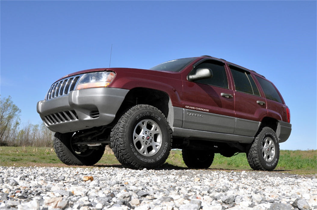 Rough Country 698.20 Suspension Lift Kit w/Shocks; 4 in. Lift; - Truck Part Superstore