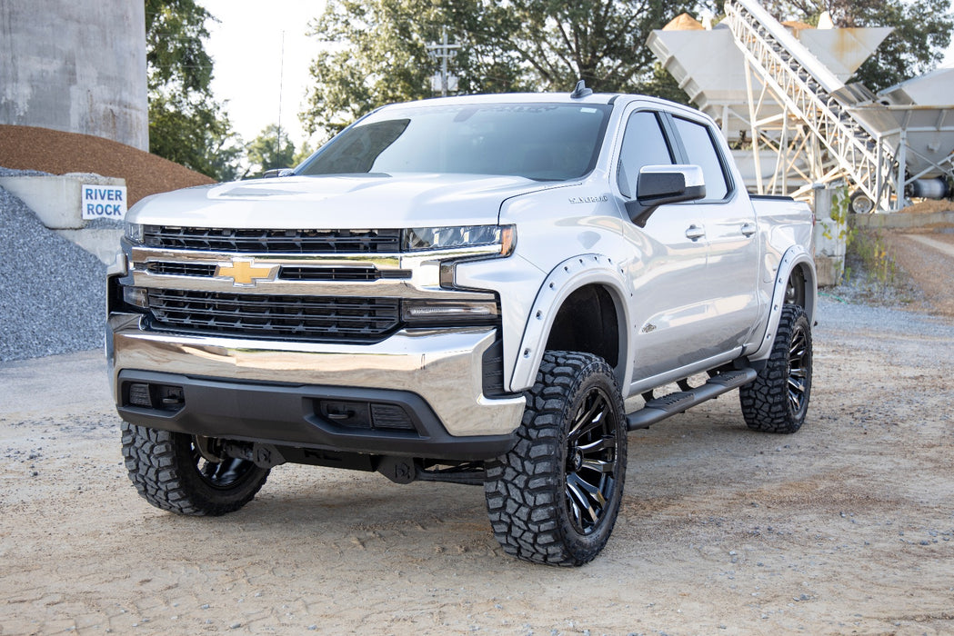 Rough Country 21002 GM Oval Nerf Step Bars (19-20 GM 1500, 2020 2500HD/3500 HD Crew Cab) Rough Country - Truck Part Superstore